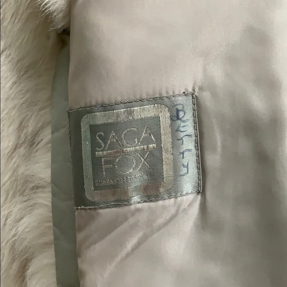 Saga fox fur coat - Picture 2 of 8